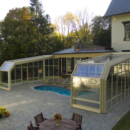 New Jersey Telescopic Pool Enclosure Manufactured by Roll-A ...