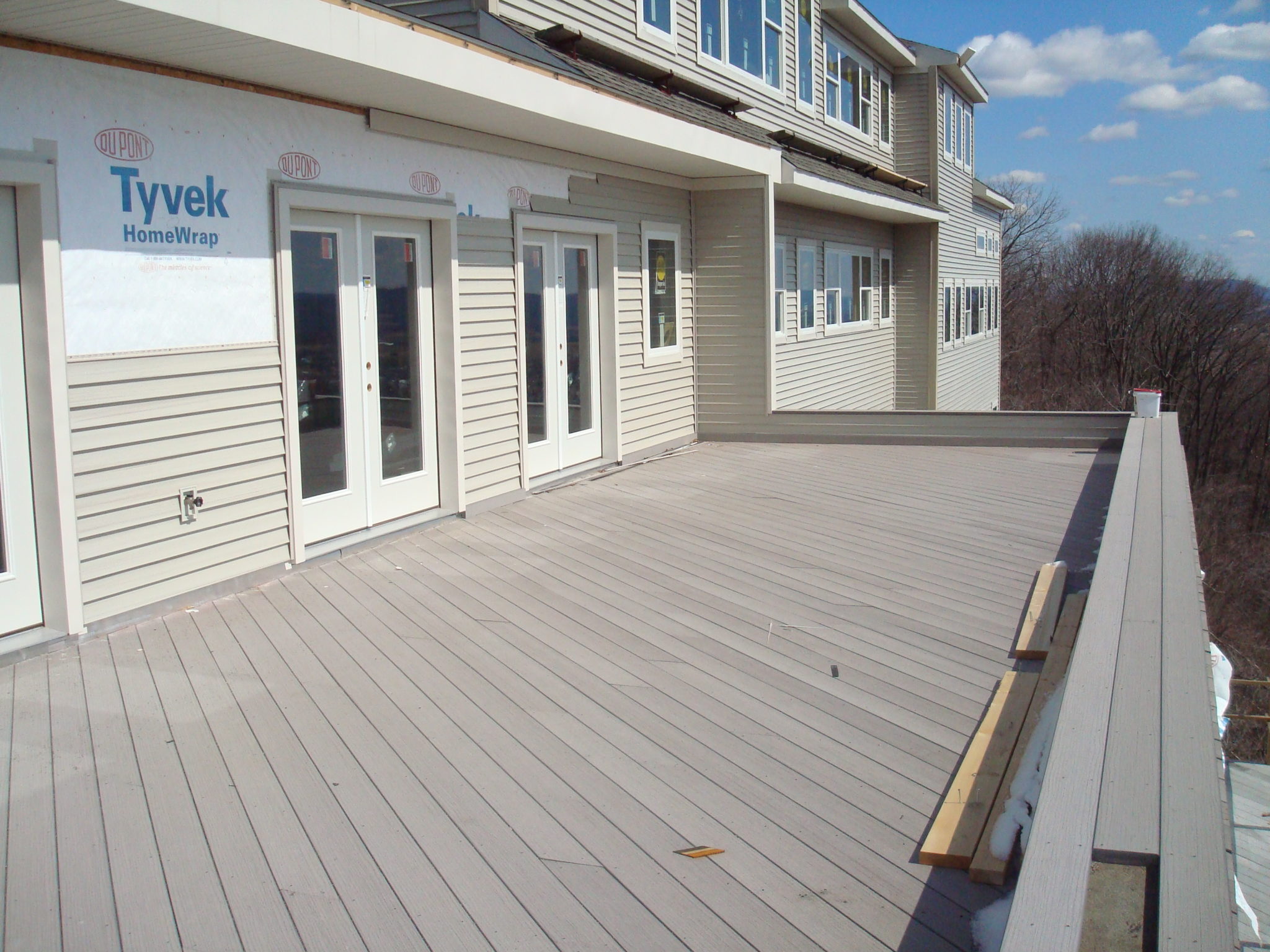 Mt. Nittney Inn Restaurant, PA America's Leading Custom Manufacturer of Retractable Enclosure