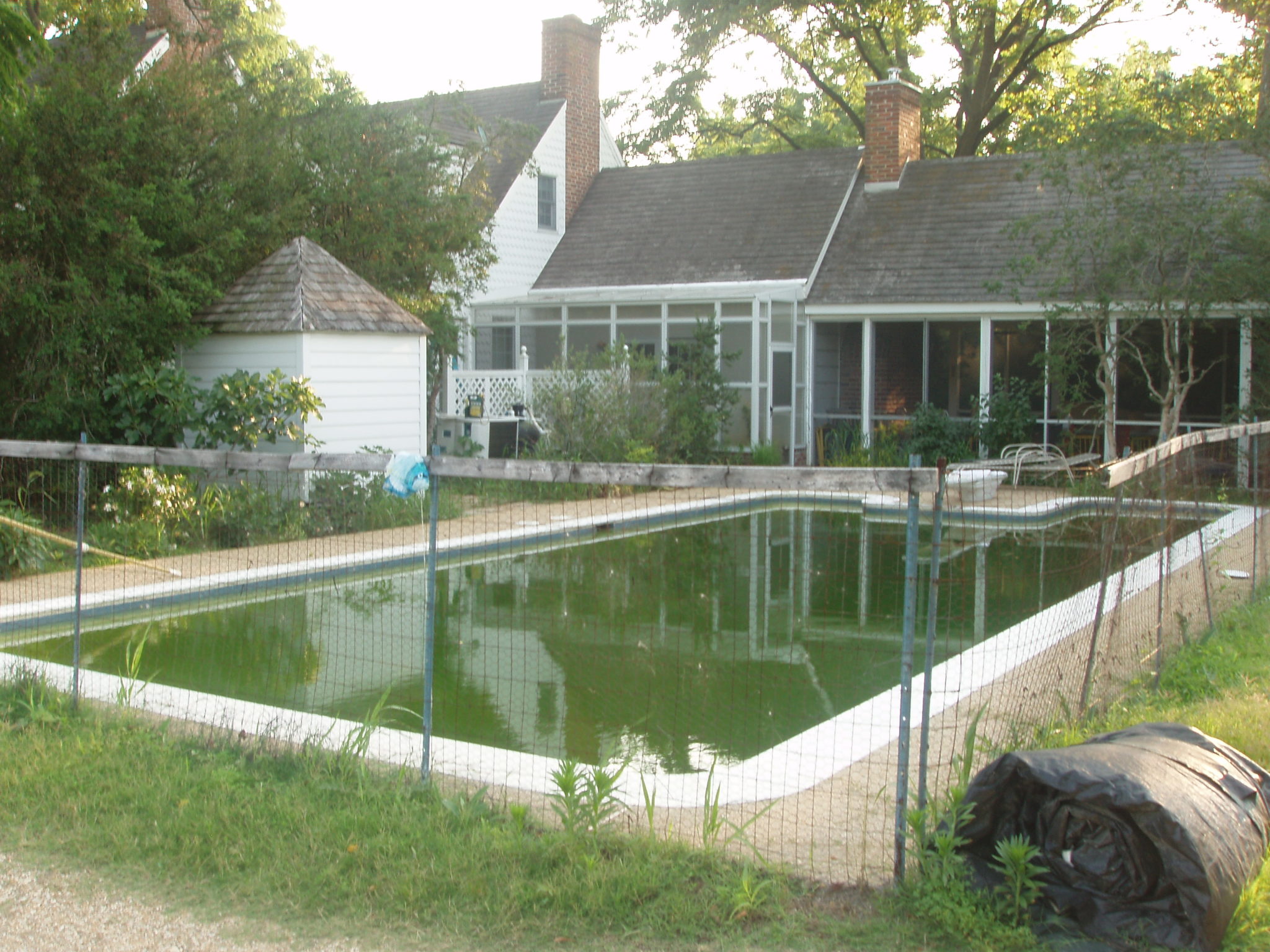 foreclosure homes with inground pool