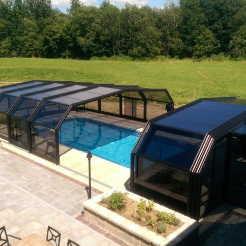 Pennsylvania Swimming Pool Enclosure Manufactured by RollA