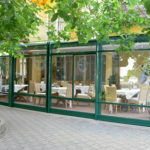 outdoor dining enclosure