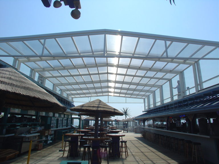 Retractable Glass Roof Systems Manufactured By Roll A Coveramericas Leading Custom Manufacturer 1267