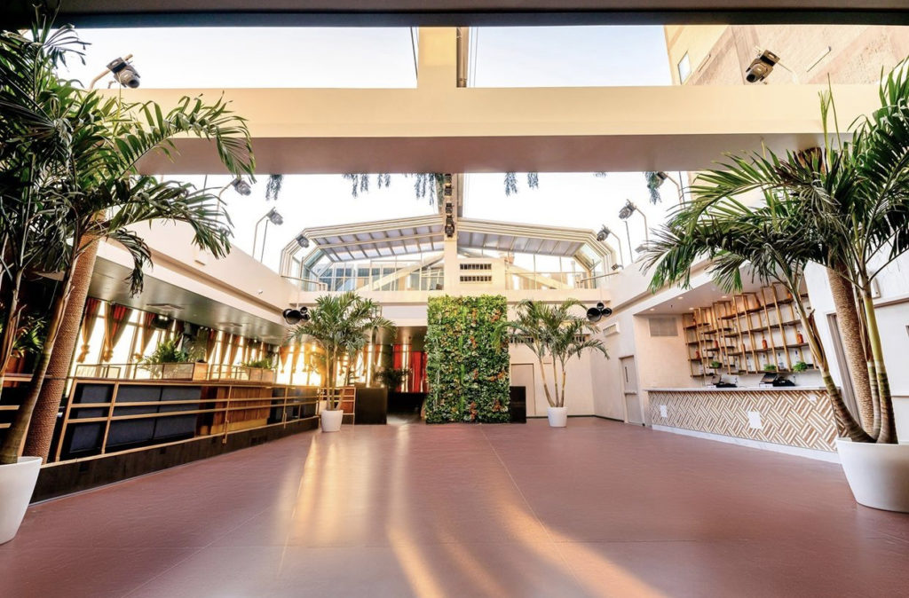 Harbor New York City Retractable Roof by RollACoverAmerica's Leading