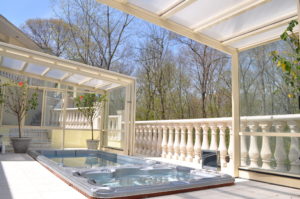 glass rooms for hot tubs